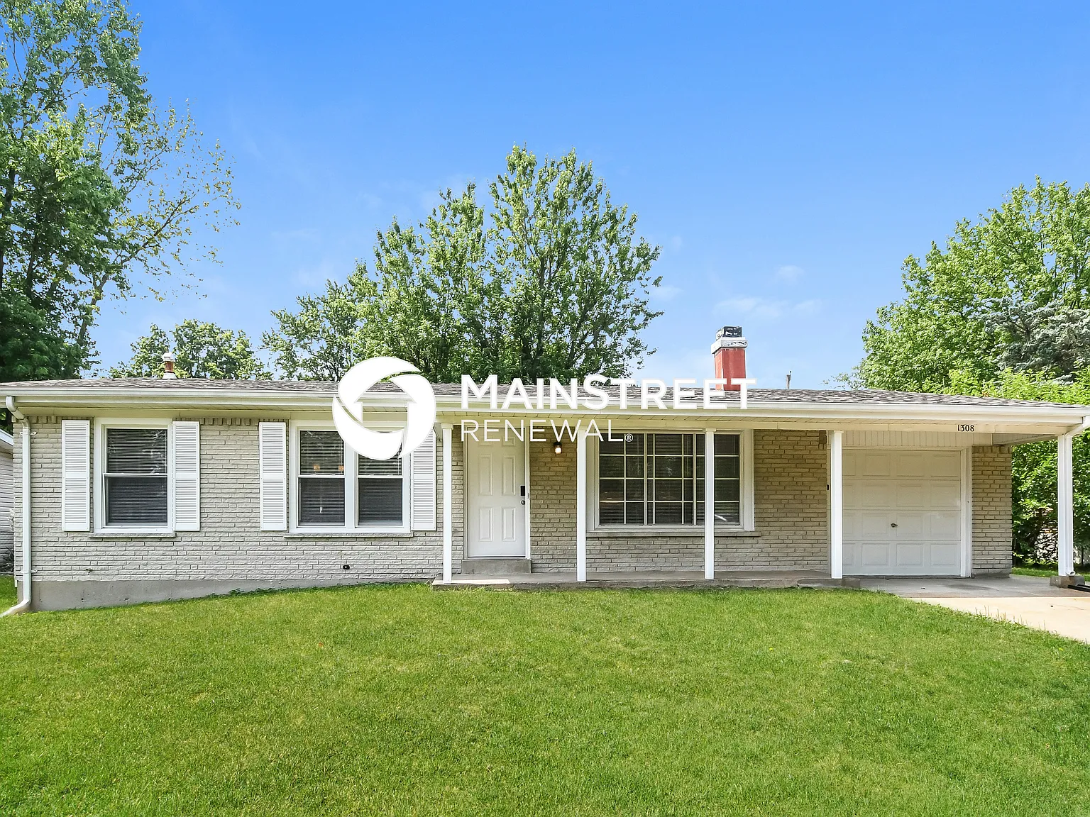 1308 Claudine Dr — Photo 2