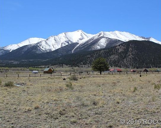 3rd image of 17540 Primrose Ln