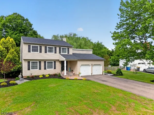 615 Van Liew Ct, Hillsborough Twp., NJ 08844