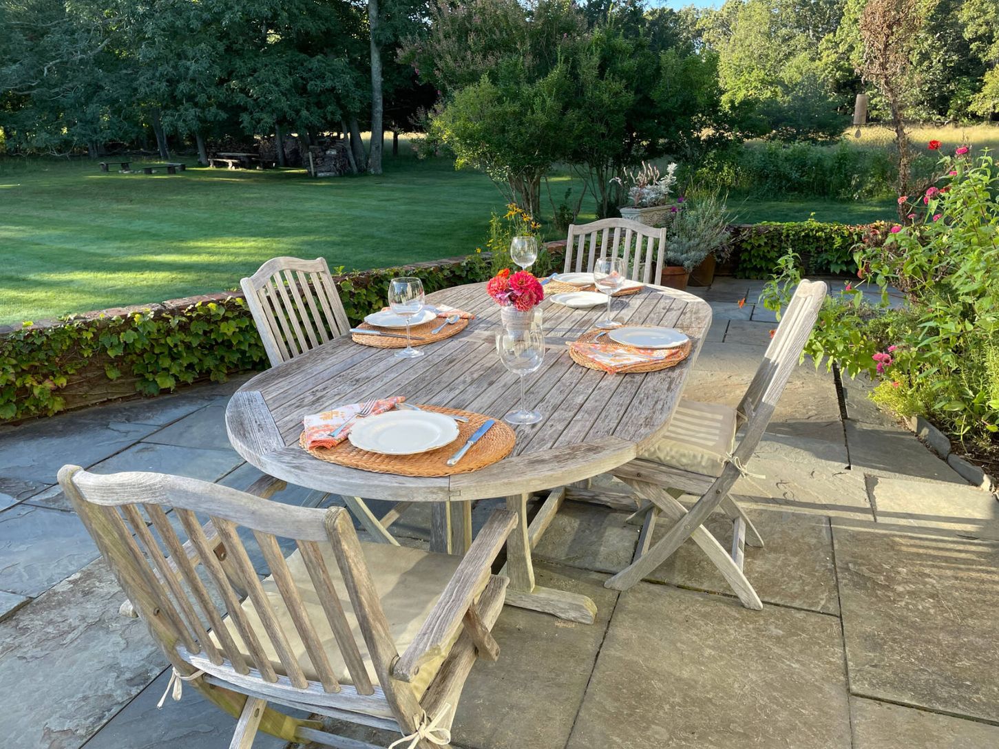  Outdoor Dining Patio