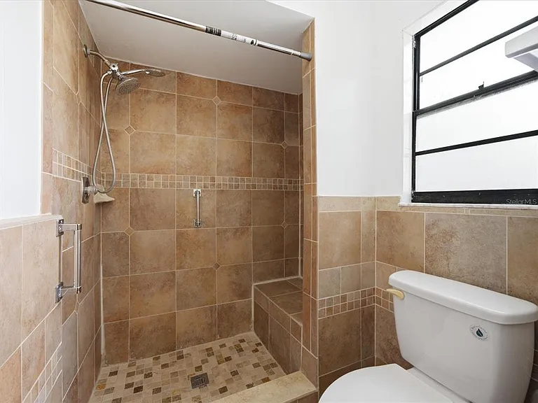 11314 Laurel Crest Ln — Photo 33