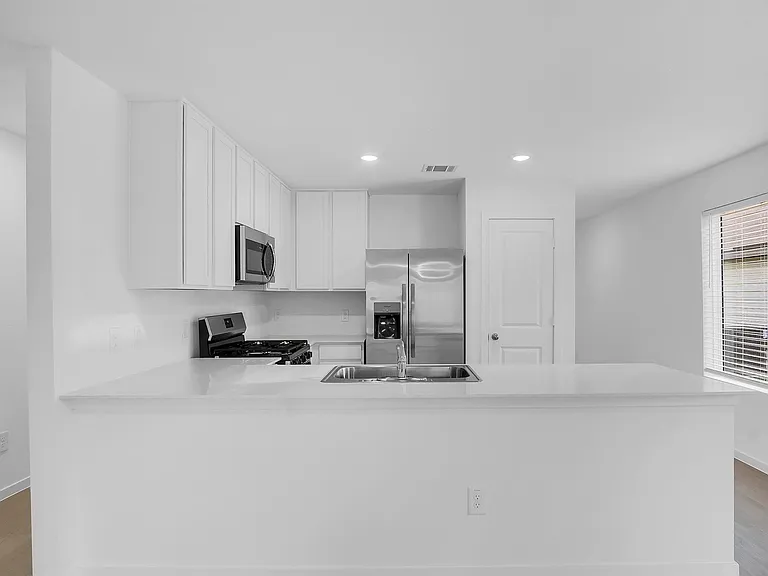 220 Laura Leigh Ln — Photo 10