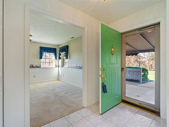 3rd image of 1410 Lyons Chase Cir