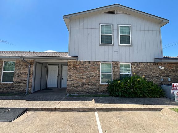2nd image of 4826 Gatewood Dr #4832