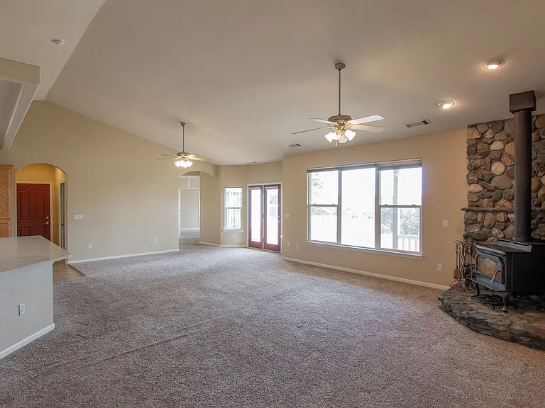 18830 Blythe Way — Photo 16