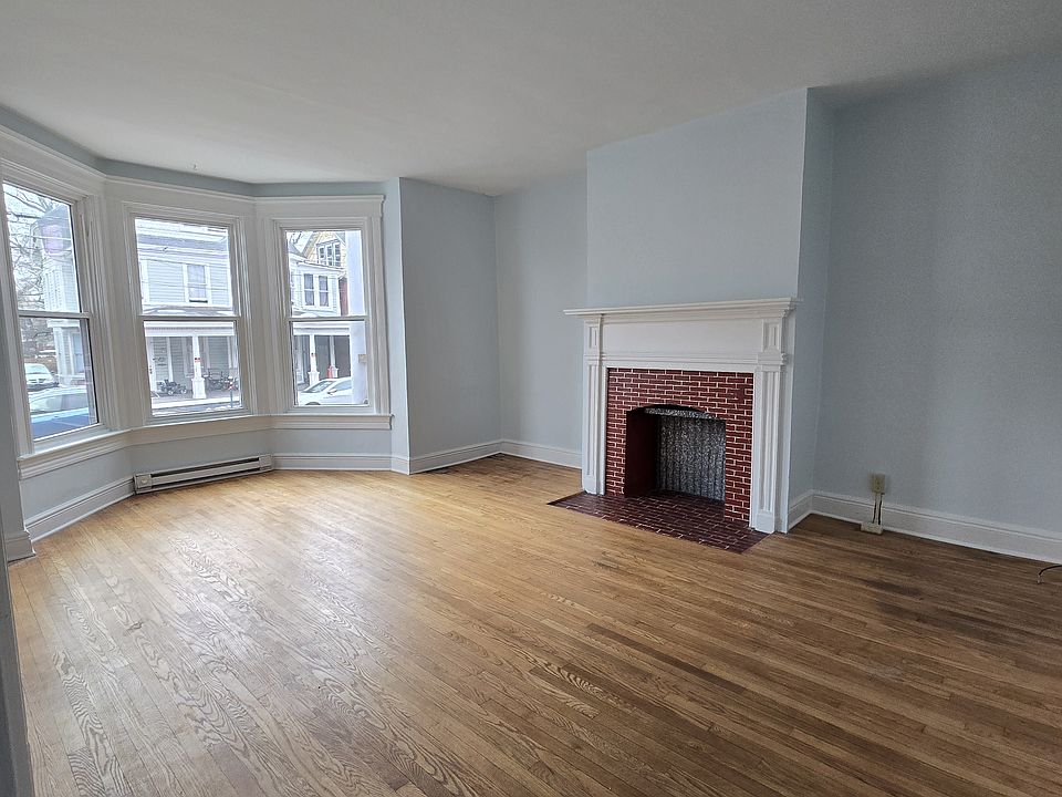 1st image of 504 W King St #2