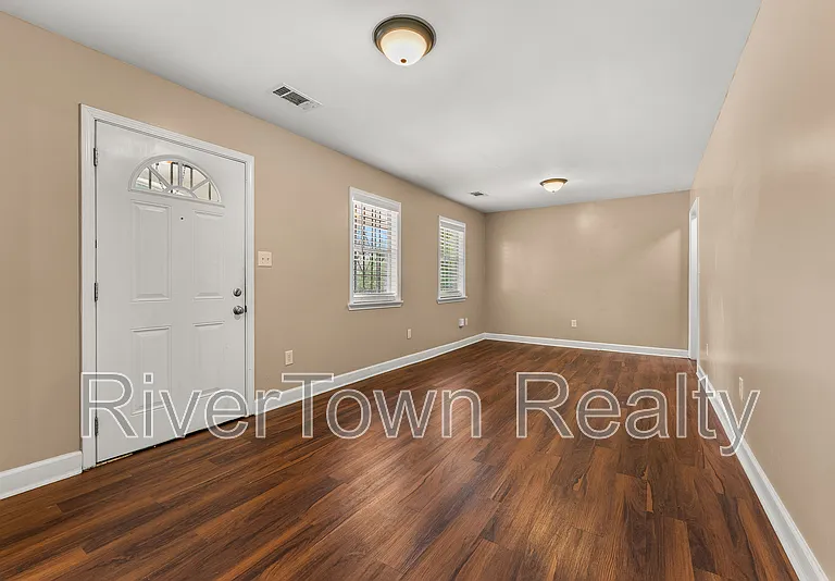 1204 Margaret Rd — Photo 6