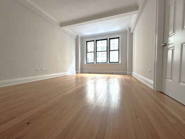 405 E 54th St #5F