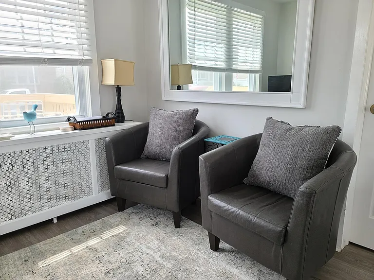 425 N Kenyon Ave — Photo 15