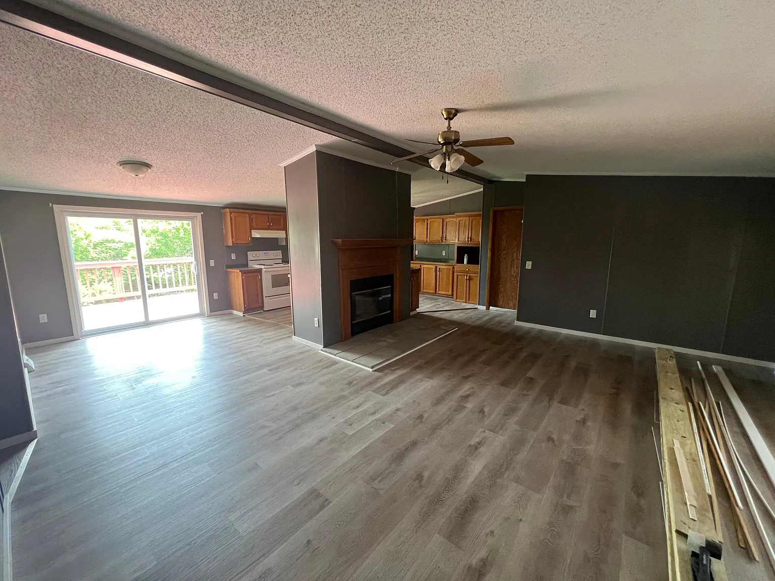 3 bed, 1500 sqft, $1,775 — Photo 2