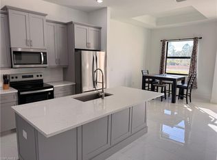 941 Columbus Blvd S, Lehigh Acres, FL 33974