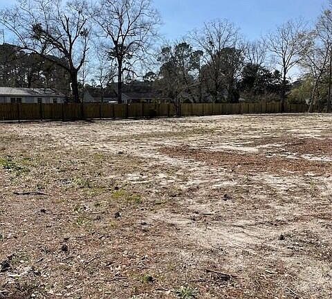 4th image of 4101 Maritime Way