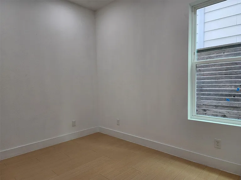 3407 Saint Emanuel St — Photo 11
