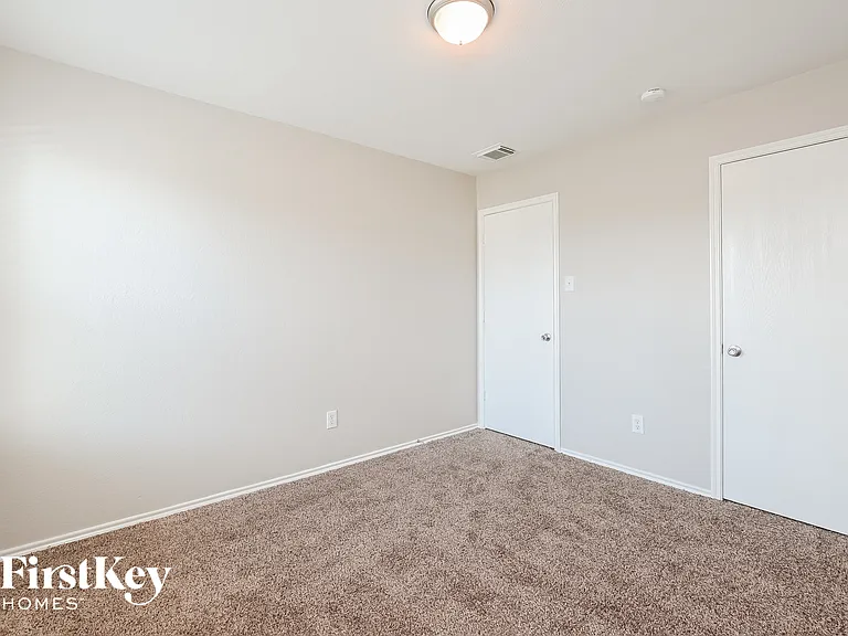 8143 Chancewood Ln — Photo 12