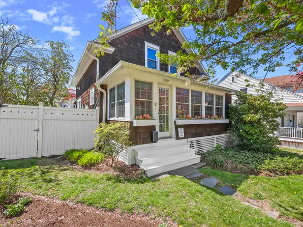 6 Old Saugatuck Road, Norwalk, CT 06855