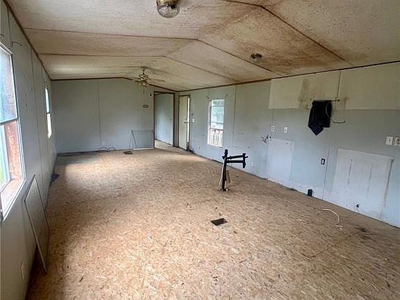 5th image of 1641 Riverview Road Ext