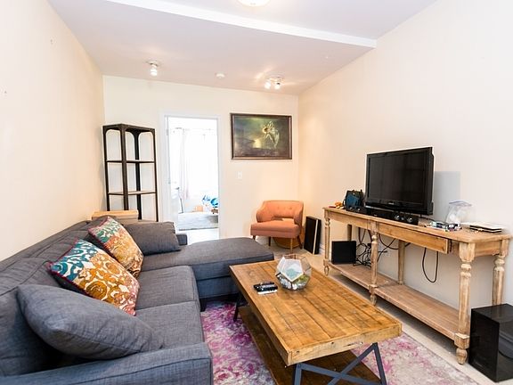 4th image of 729 6th Ave APT 3R