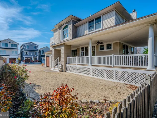 13 E 16th St, Brant Beach, NJ 08008