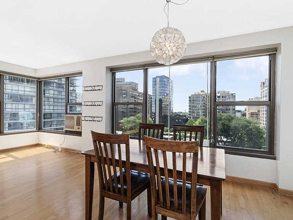4th image of 2970 N Lake Shore Dr APT 10F