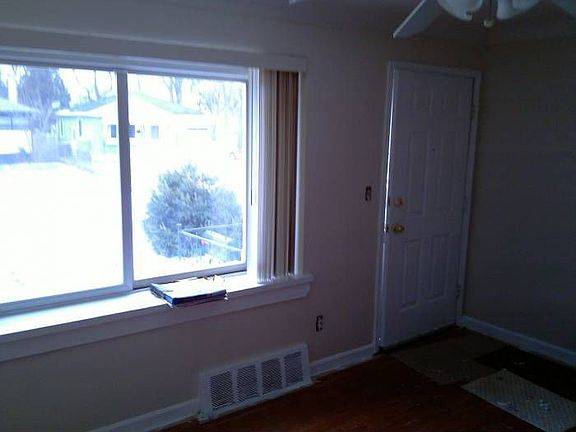 Living Rm (alt)