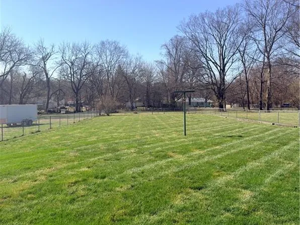 10201 E 70th Ter, Raytown, MO 64133