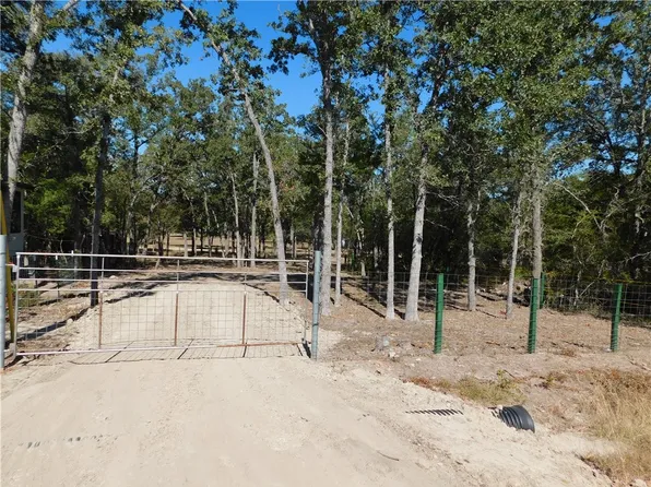 205 Black Oak St, Somerville, TX 77879