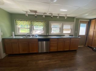 29 Kents Hill Rd, Wayne, ME 04284