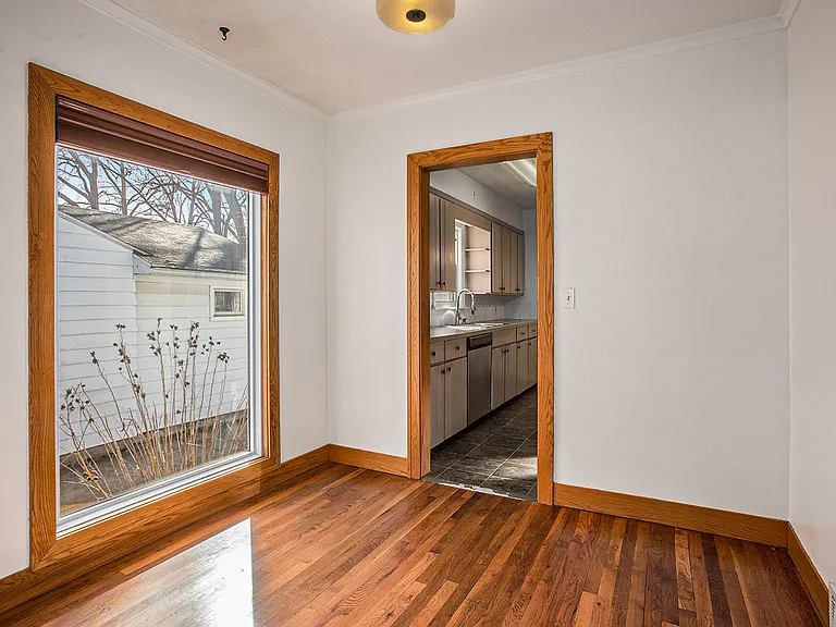 231 Woodside Dr NE — Photo 8
