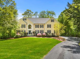 60 Colonel Daniels Dr, Bedford, NH 03110