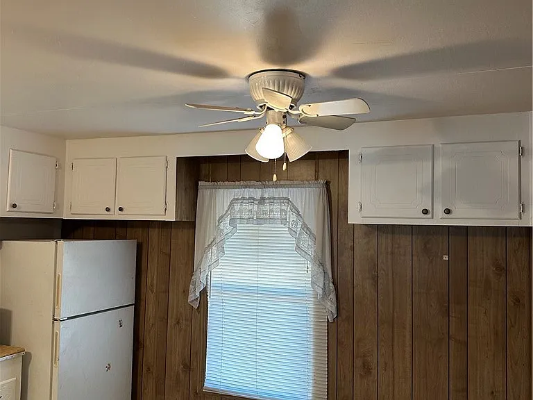 117 Harris Dr — Photo 3