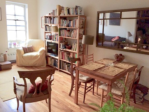 2nd image of 1555 2nd Ave APT 3F