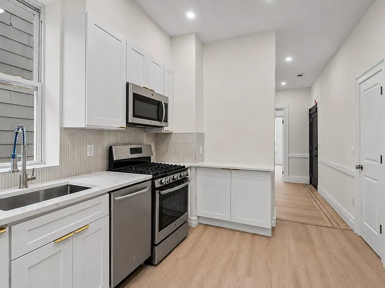 32 Storms Ave #1 — Photo 10