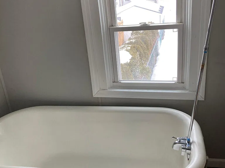 331 S Mill St — Photo 14