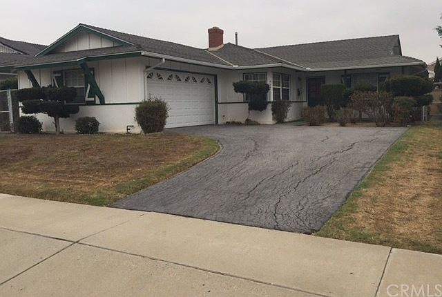 1st image of 430 E Moorehaven Dr