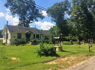 515 Goetz Ln, Jackson, NJ 08527