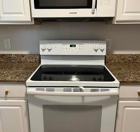 5th image of 141 Pine Grove Ave #B