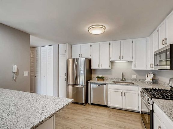 5th image of 1041 W Ogden Ave APT 124