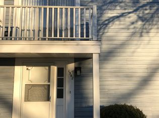 1542 Timber Trl, Wheaton, IL 60189