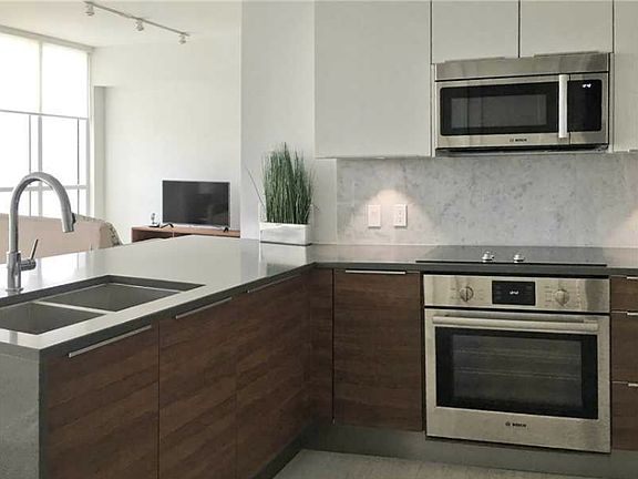 2nd image of 601 NE 27th St APT 1210