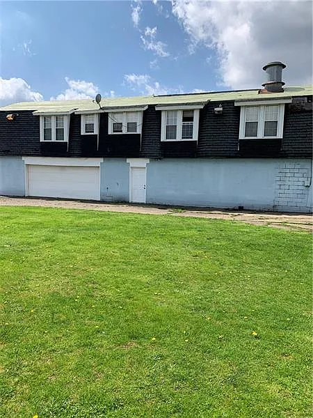 30 Walnut St photo 1