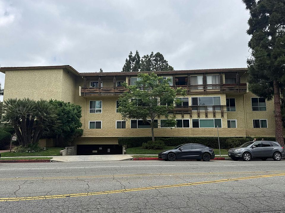 1st image of 5625 Green Valley Cir
