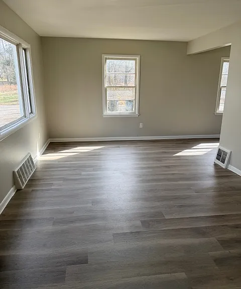 208 Barder Ave #208 — Photo 2