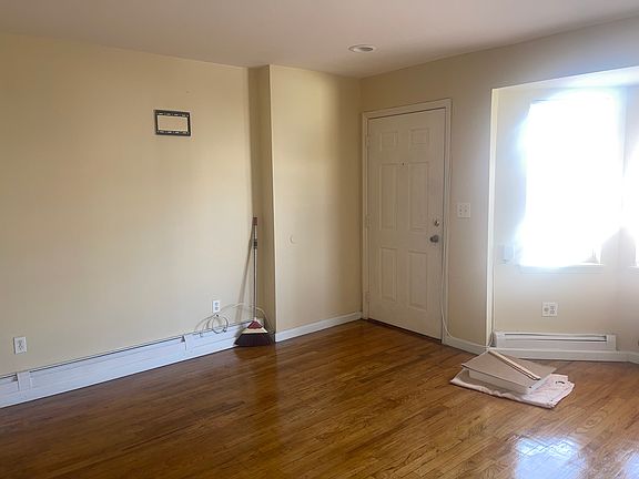 2nd image of 405 Essex St Fl 2