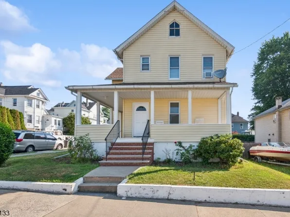 51 King St, Dover Town, NJ 07801