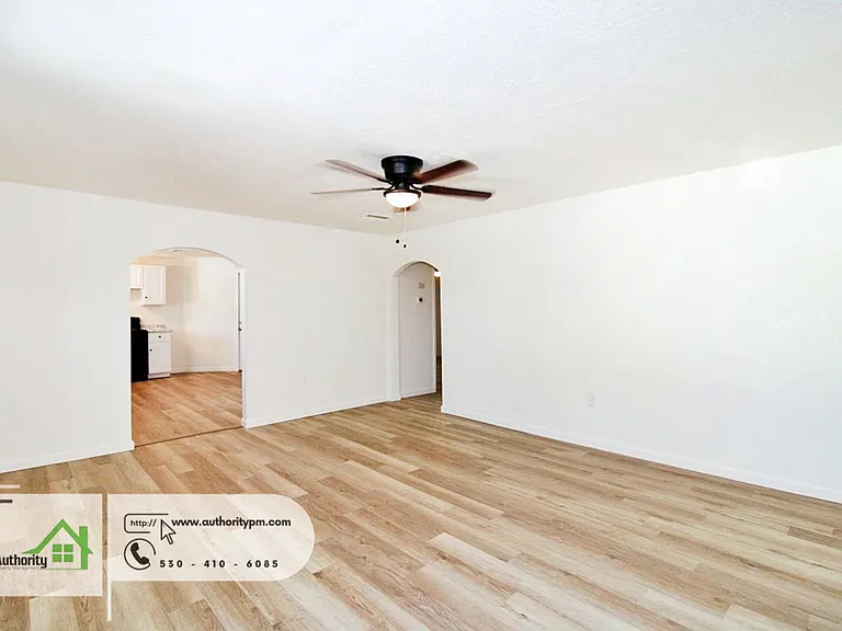 3210 Veda St — Photo 6