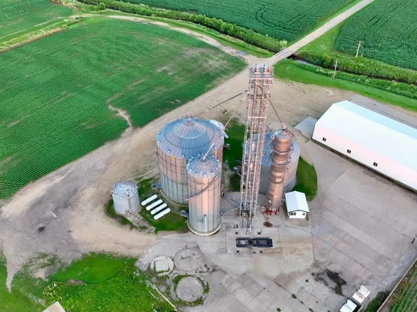 W11904 State Road 121, Osseo, WI 54758