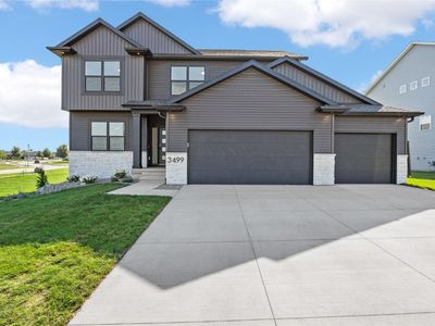 8901 Zeppelin Ave NE, Cedar Rapids, IA, 52402