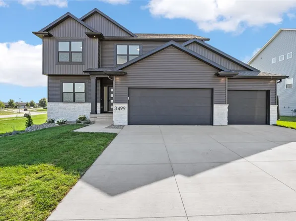 8901 Zeppelin Ave NE, Cedar Rapids, IA 52402