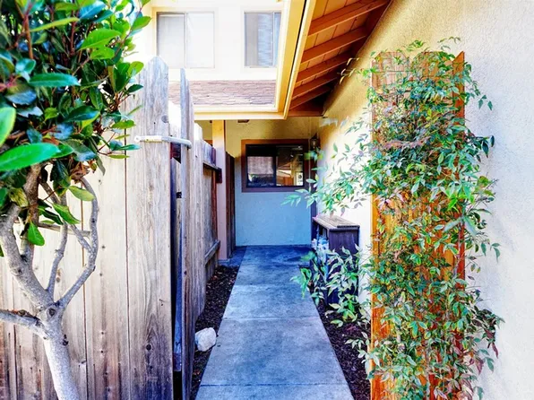 129 Village Circle Dr, Lompoc, CA 93436