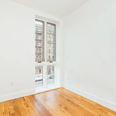 Rented by Nooklyn NYC LLC | media 51